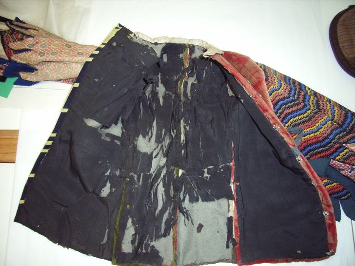 Interno giacca prima del restauro